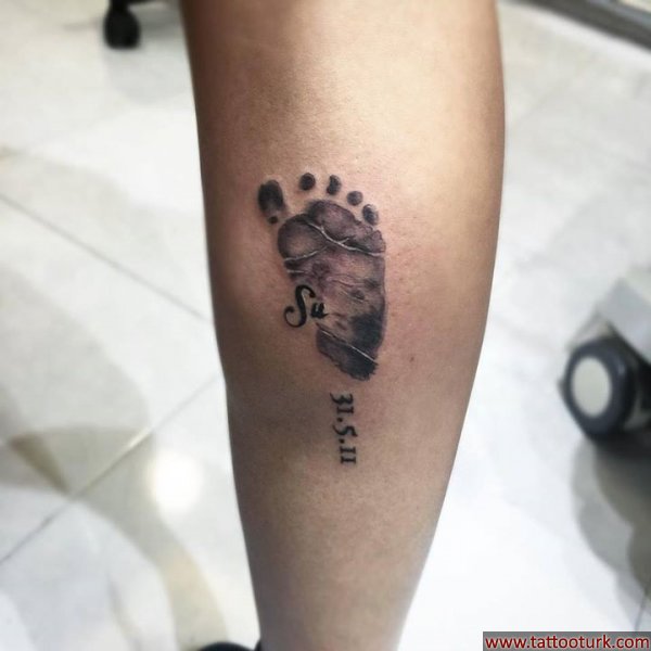 bebek ayak izi dövmesi dövmeleri tattoo baby foot print
